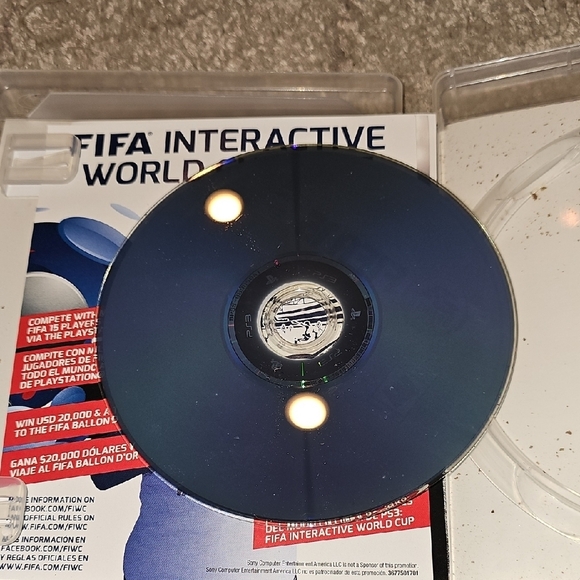 FIFA 15 PS3 Game - Picture 3 of 3